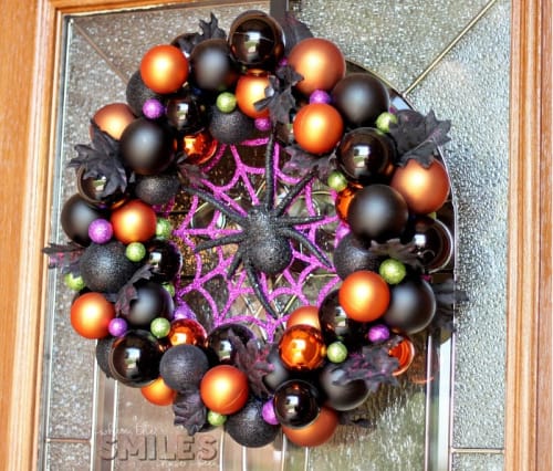 Halloween ornament wreath