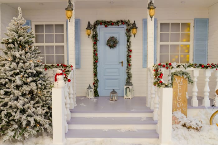 front porch decorating ideas for Christmas 