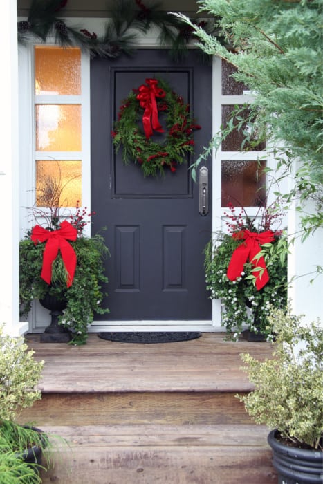 Front Porch Decorating Ideas For Christmas