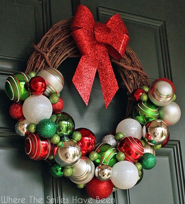 DIY Christmas ornament wreath