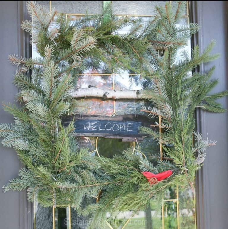 30 DIY Christmas Wreaths For Your Front Door