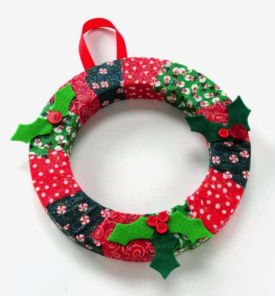 Modpodge Christmas wreath for kids