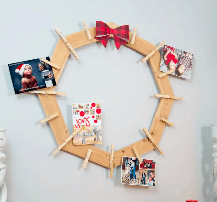 DIY Christmas card wreath