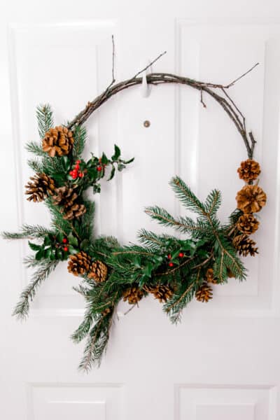 30 DIY Christmas Wreaths For Your Front Door