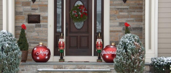 Simple front porch christmas decorations