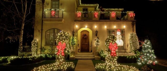 front porch Christmas decorating ideas