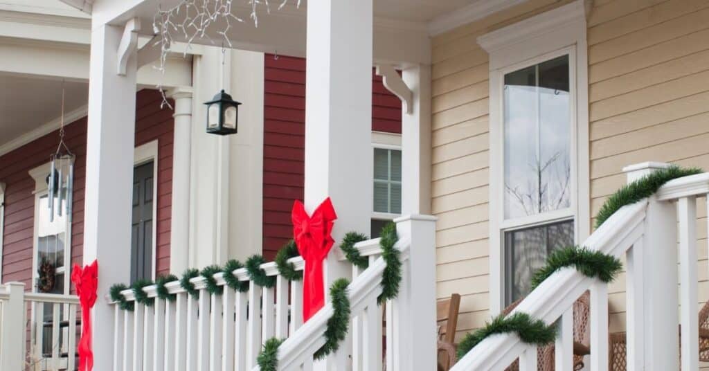 Easy Front Porch Christmas Decoration Ideas