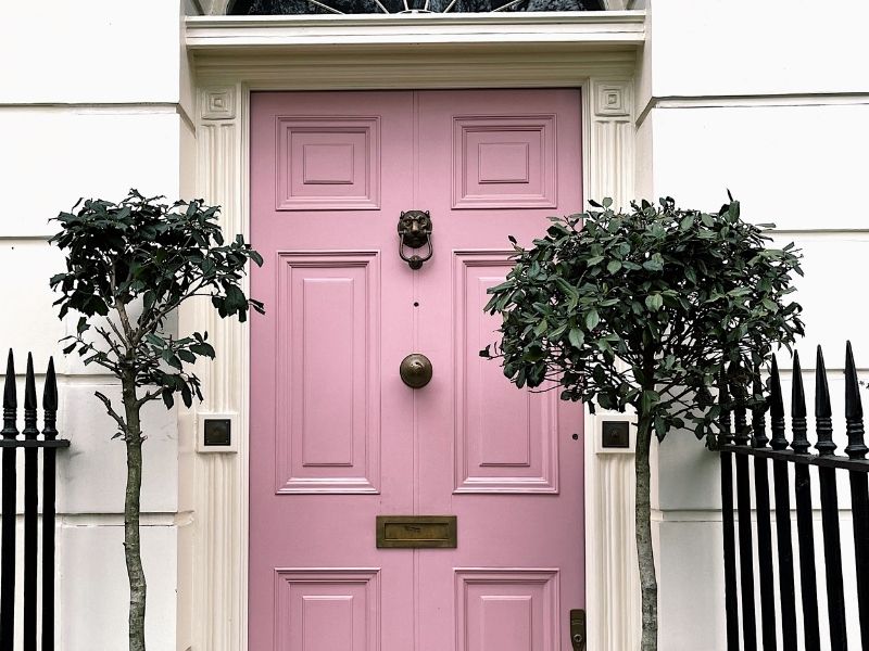 how to pick a door knocker for your home